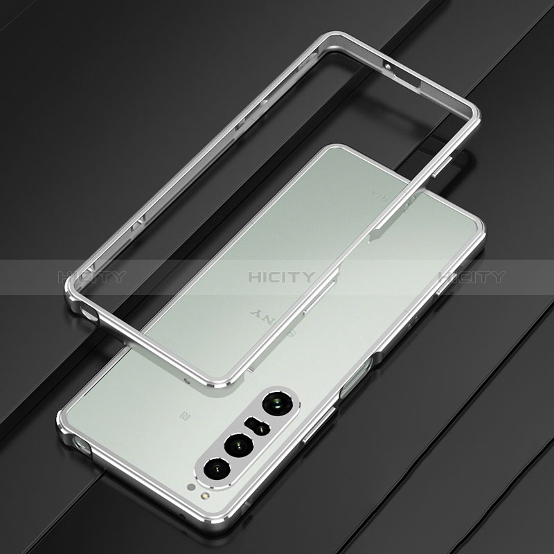 Custodia Lusso Alluminio Laterale Cover per Sony Xperia 1 IV Argento