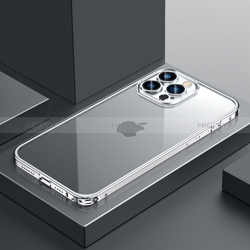 Custodia Lusso Metallo Laterale e Plastica Cover QC4 per Apple iPhone 13 Pro Max Argento