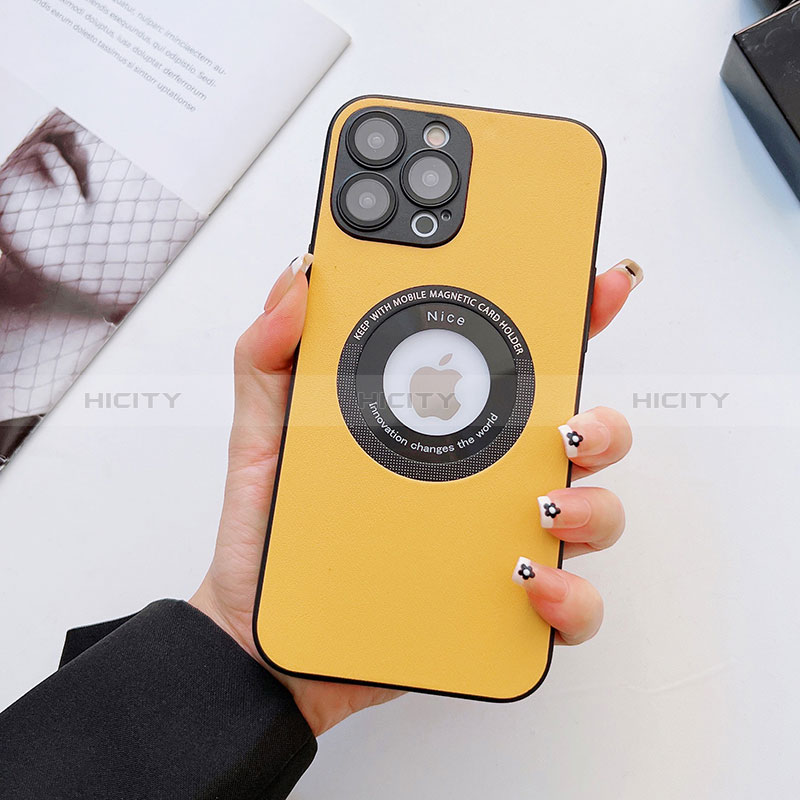 Custodia Lusso Pelle Cover con Mag-Safe Magnetic QC3 per Apple iPhone 15 Pro Giallo