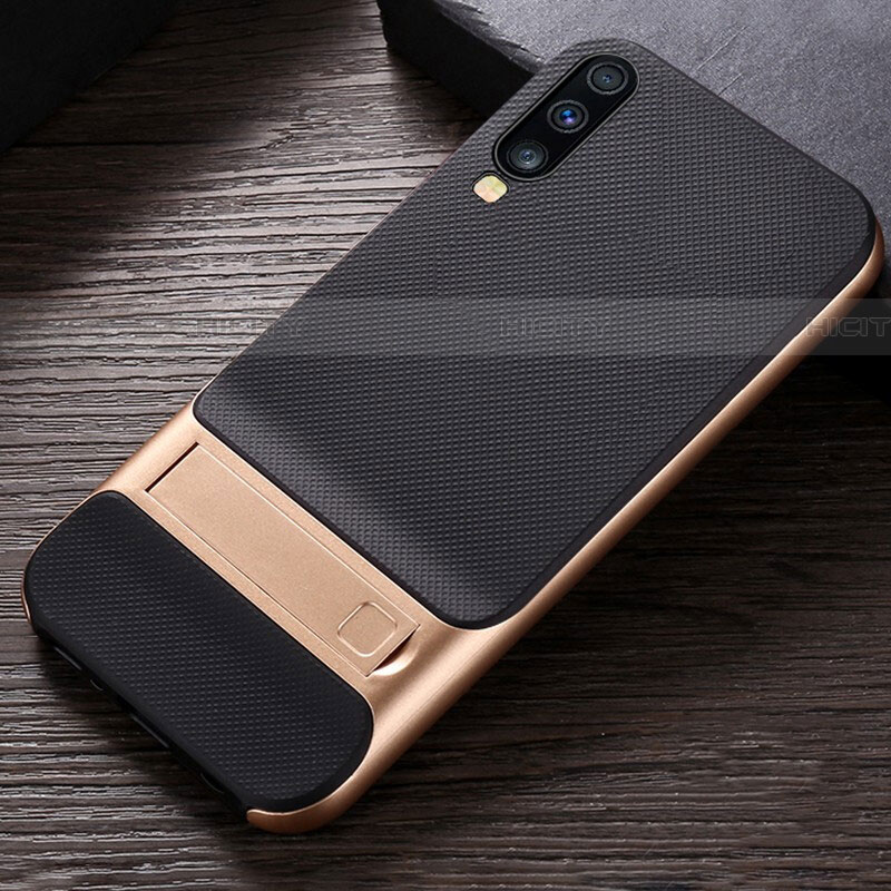 Custodia Silicone e Plastica Opaca Cover con Supporto R03 per Samsung Galaxy A70S Oro