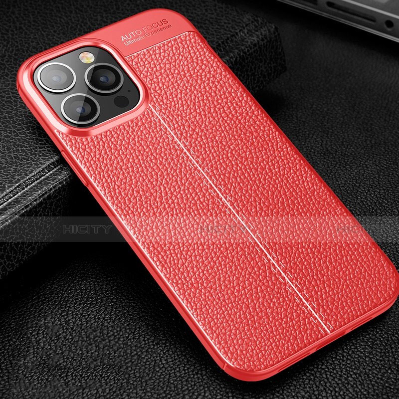 Custodia Silicone Morbida In Pelle Cover Z01 per Apple iPhone 13 Pro Rosso